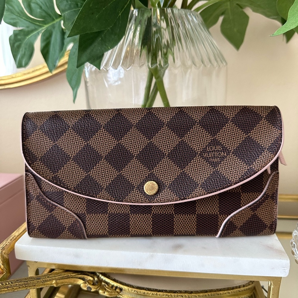 Authentic Louis Vuitton Damier Portefeuille Caissa Rose Bifold Wallet CA2118